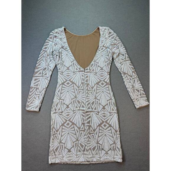 Dress the Population Lola White/Nude Low back bodycon sequin dress size M/L - Picture 2 of 8